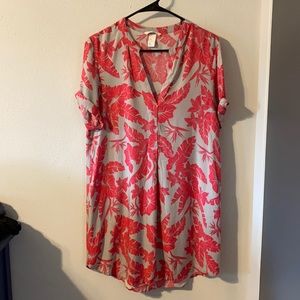 Tropical shirt dress with neon pink print